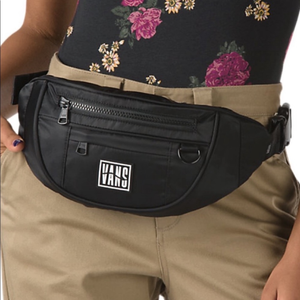 >💟WARD CROSS BODY SPORT WAIST FUNNY PACK BLACK UNISEX VANS AUTHENTIC BRAND NEW